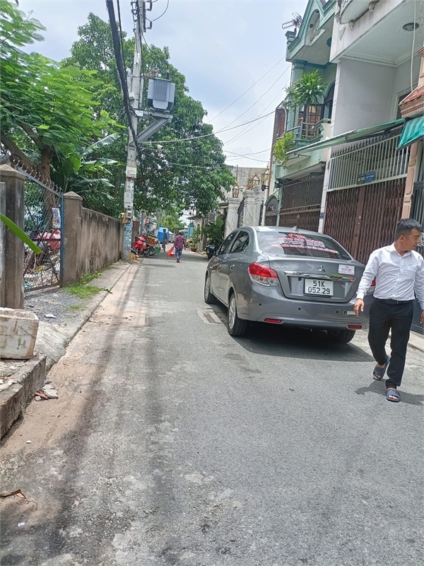 Nhà hẻm xe hơi Trường Chinh hàng xóm Phúc X.O giá nhỉnh 3 Tỷ