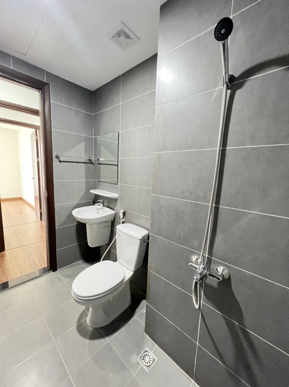 Bán căn góc 2PN duy nhất tại VCI Tower liên hệ 0969468158