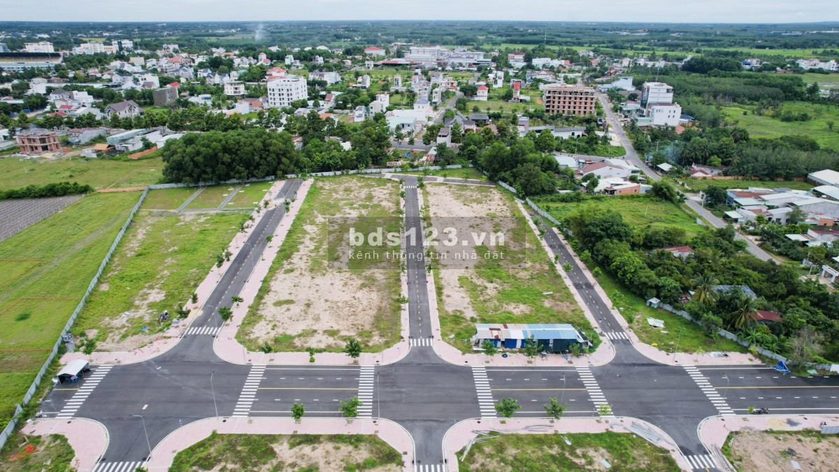 Đất nền thổ cư 100% sổ hồng riêng giá 440 triệu, ngân hàng hỗ trợ vay 80%