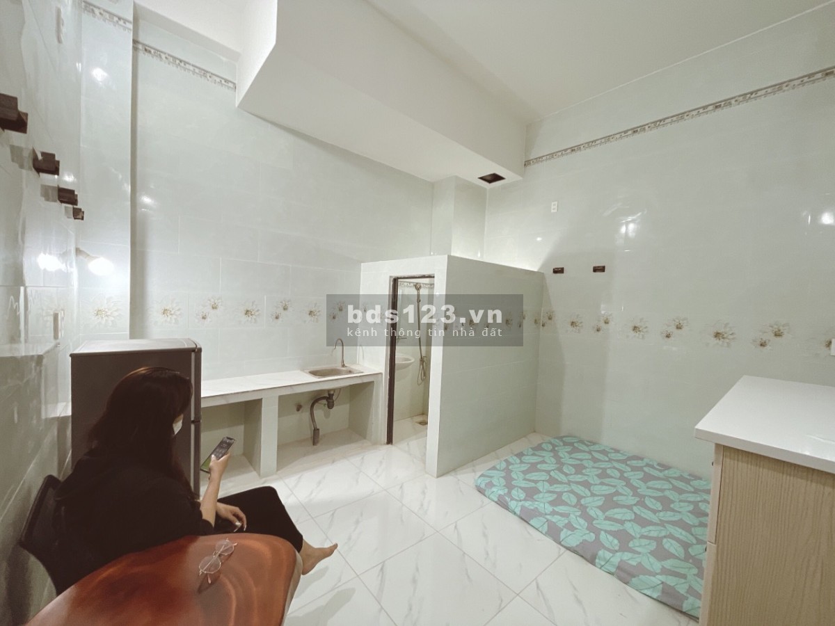 Phòng mới giá rẻ ngay tại Vườn Lài Tân Phú liên hệ 0385576140