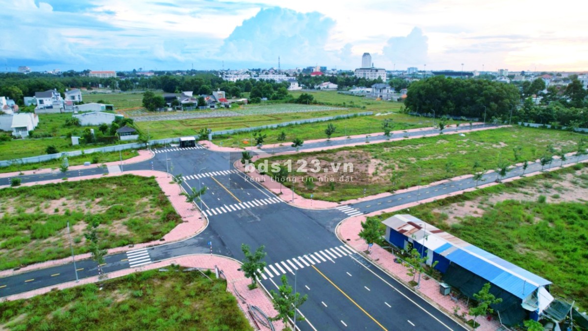 Đất nền thổ cư 100% sổ hồng riêng giá 440 triệu, ngân hàng hỗ trợ vay 80%