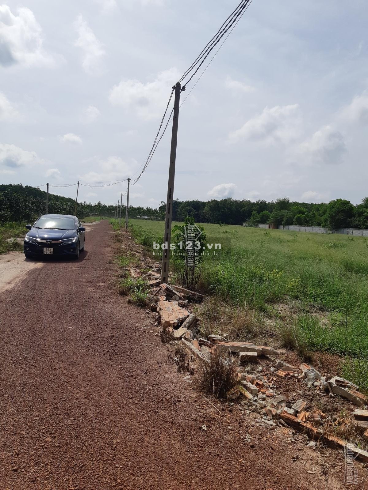 Chính chủ bán 520m2 đất khu dân cư đông. Sát QL13 sổ hồng riêng