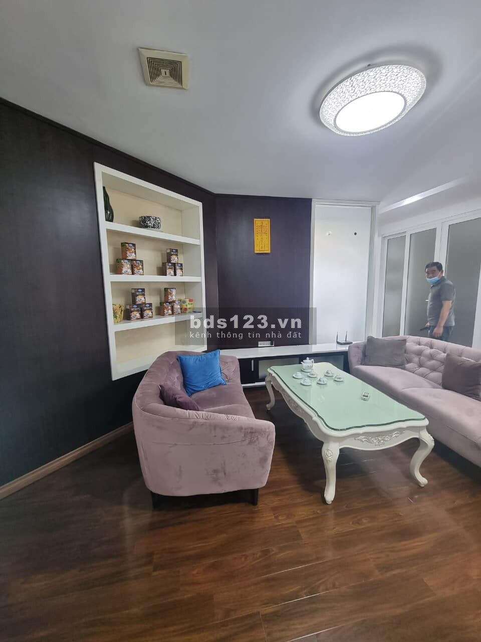 Chính chủ cần bán gấp căn hộ chung cư cao cấp để đi nước ngoài