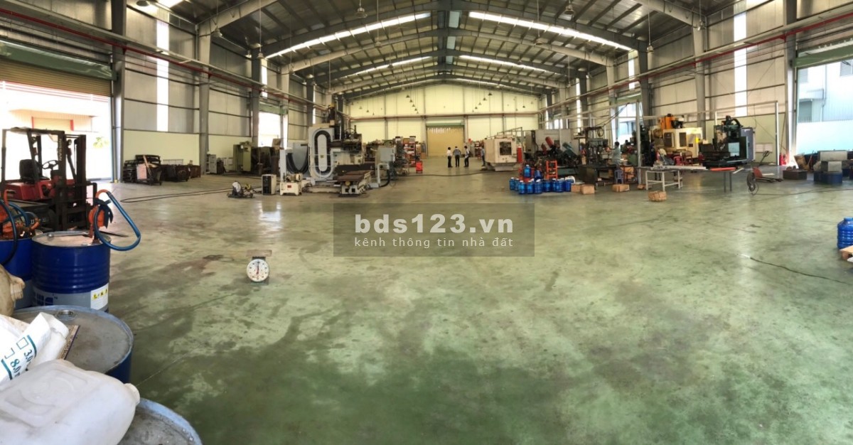 Cần cho thuê kho xưởng 1800m2 KCN Lê Minh Xuân, Bình Chánh