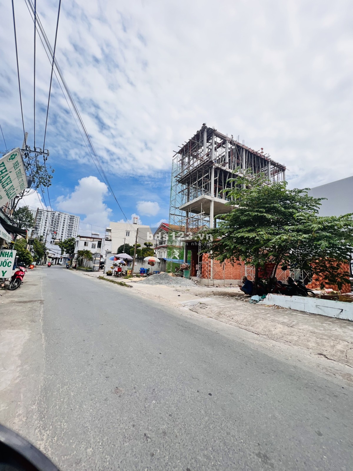 Bán đất Trường Thọ ngay Chợ Thủ Đức, đường 5m, 70m2 vuông vức, khu nhà cao tầng, giá đầu tư