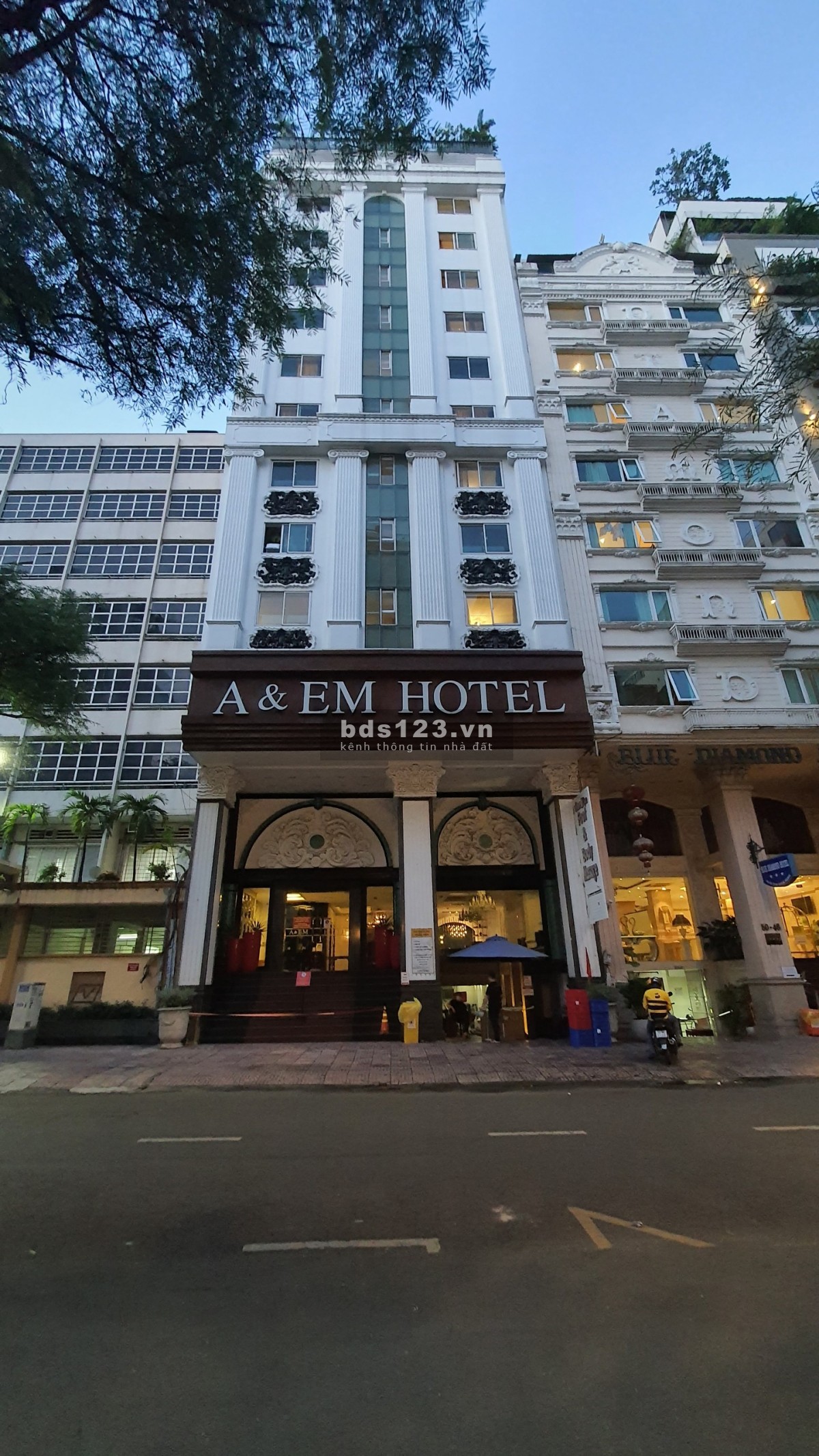 Khách sạn 10 tầng MT Bùi Thị Xuân, Q1 DT 4x19m, HĐT 7500$/Th bán 78 tỷ TL Quân 0911.989.098.