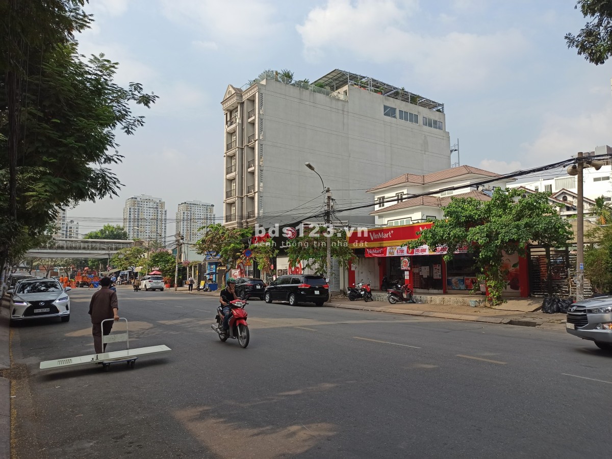 MT Ung Văn Khiêm, Bình Thạnh. DT: 10x50m, 450m2, GPXD 7 lầu, Chỉ 92 tỷ TL - 0911.989.098 Quân.