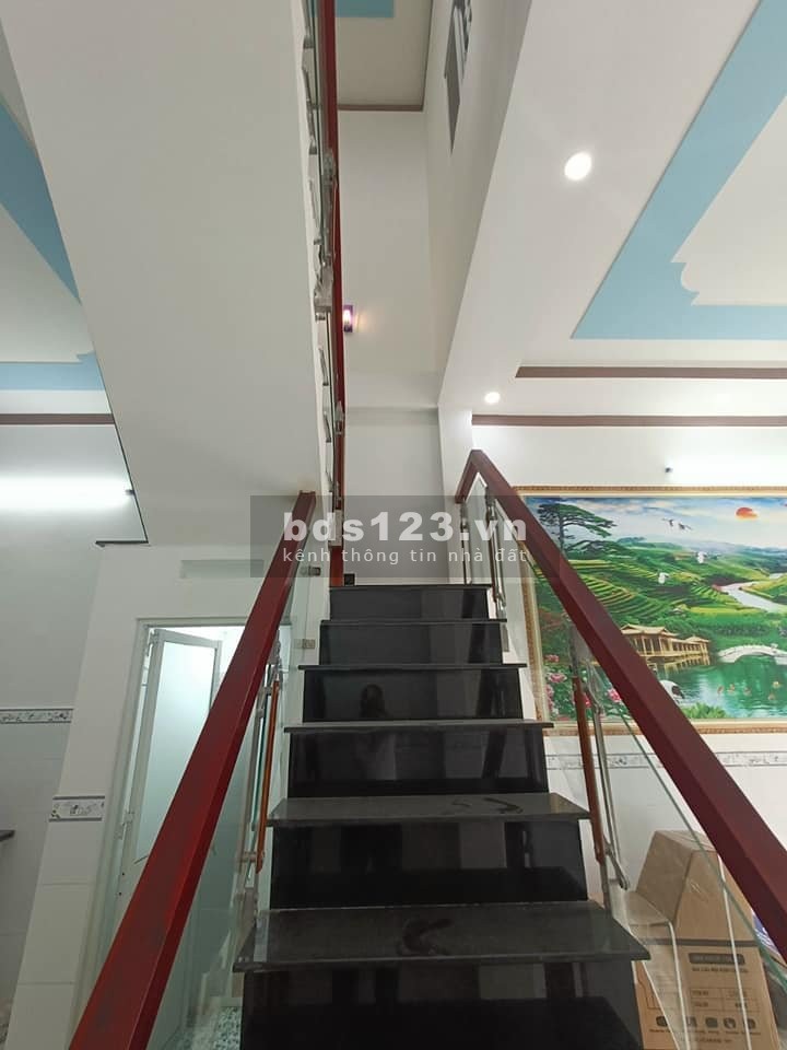 Bán gấp Nhà hẻm 35 Phan Văn Hớn (sổ riêng), Xuân Thới Thượng 650tr 0901.321.245