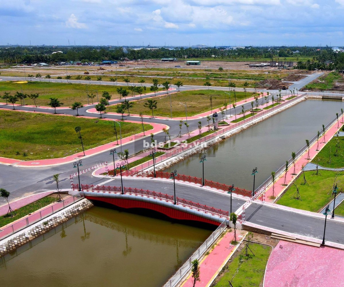 Cực HOT Dự án đô thị Thủ Thừa mặt tiền đường DT818 lộ giới >30m, có Sổ hồng riêng với 15tr/m2