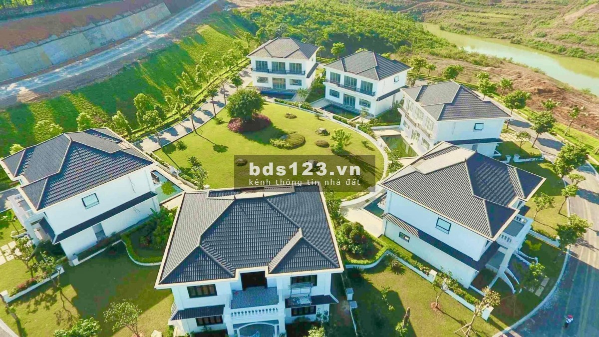Cần bán lô biệt thự La Saveur Hòa Bình diện tích 300m2 giá từ 25tr/m2, sở hữu lâu dài
