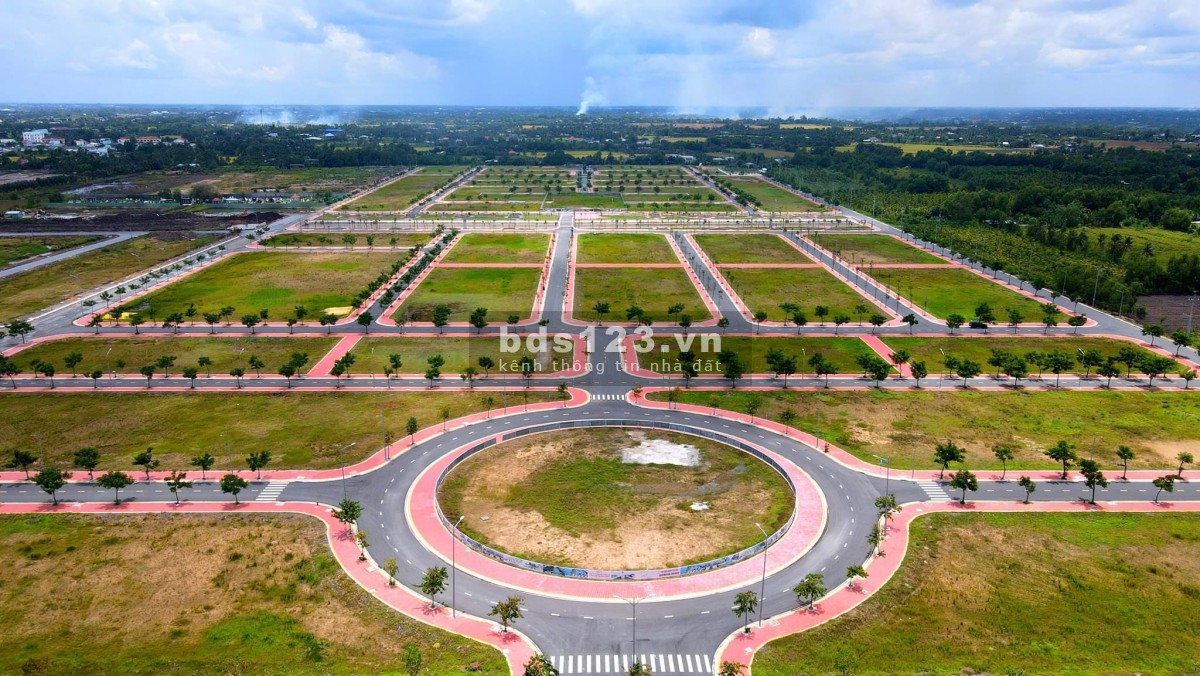 Duy nhất một suất nội bộ 100m2 nằm ngay đường mặt tiền khu đô thị Trung tâm hành chính mới