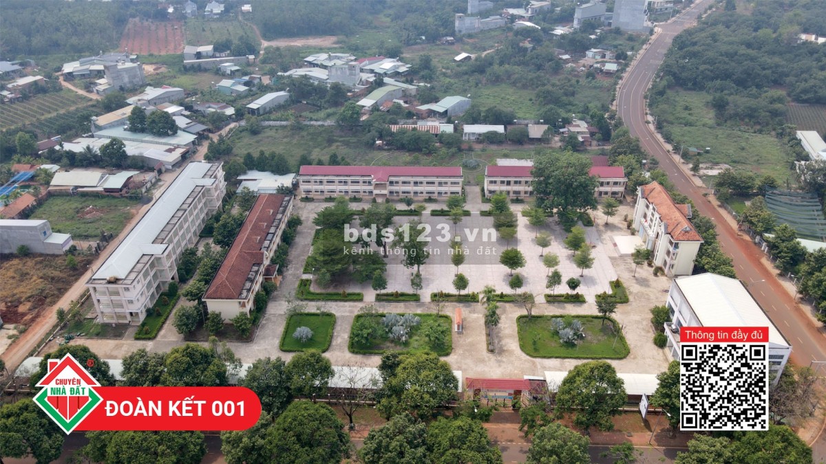 Đất Mặt Tiền đường nhựa 6m. Khu dân cư đông. Sát trường và ủy ban.SHR