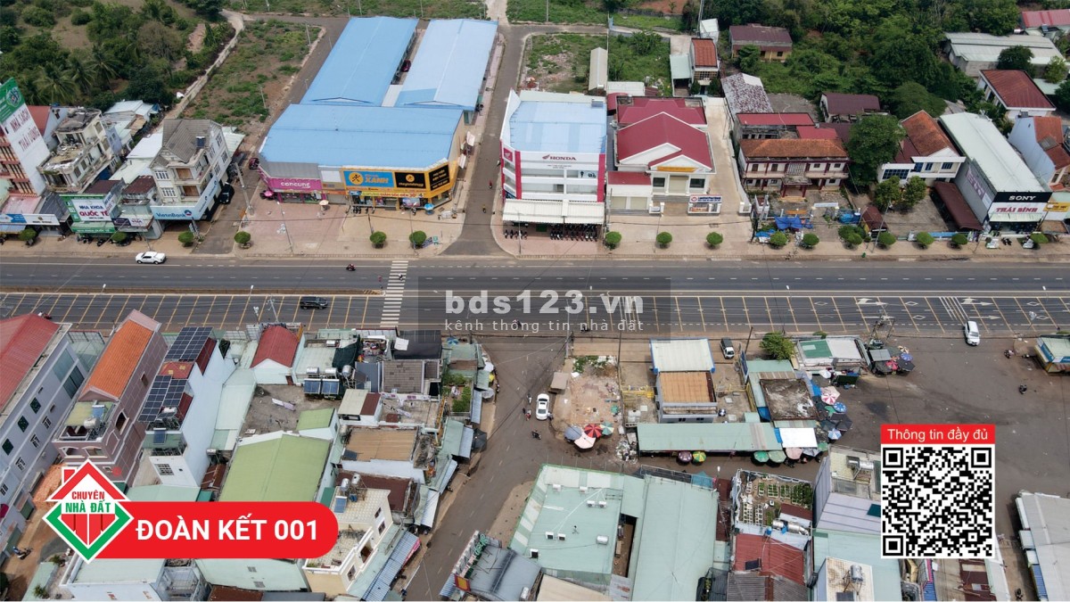 Đất Mặt Tiền đường nhựa 6m. Khu dân cư đông. Sát trường và ủy ban.SHR