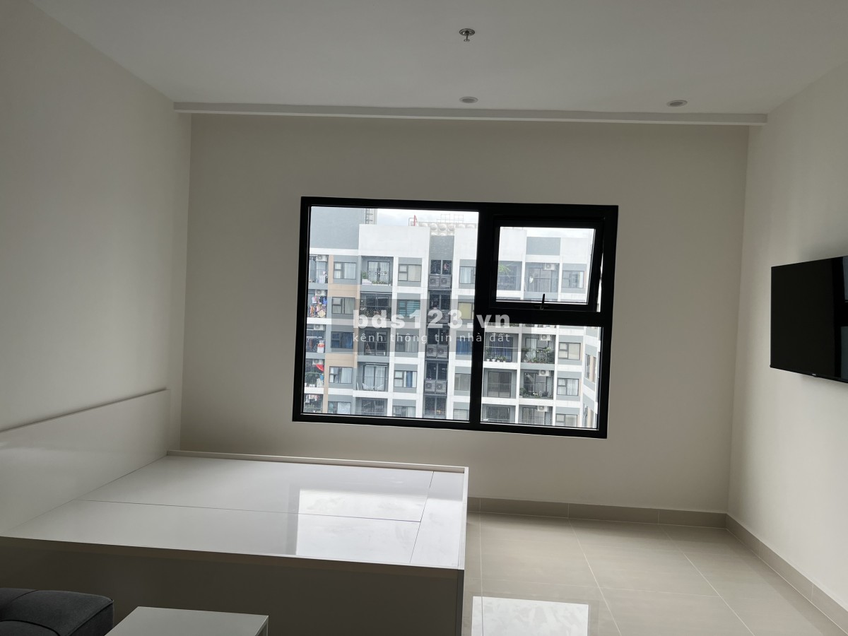 Cho thuê căn studio Tại Vinhomes Smart City giá 8.5TR Lh: 0968672484