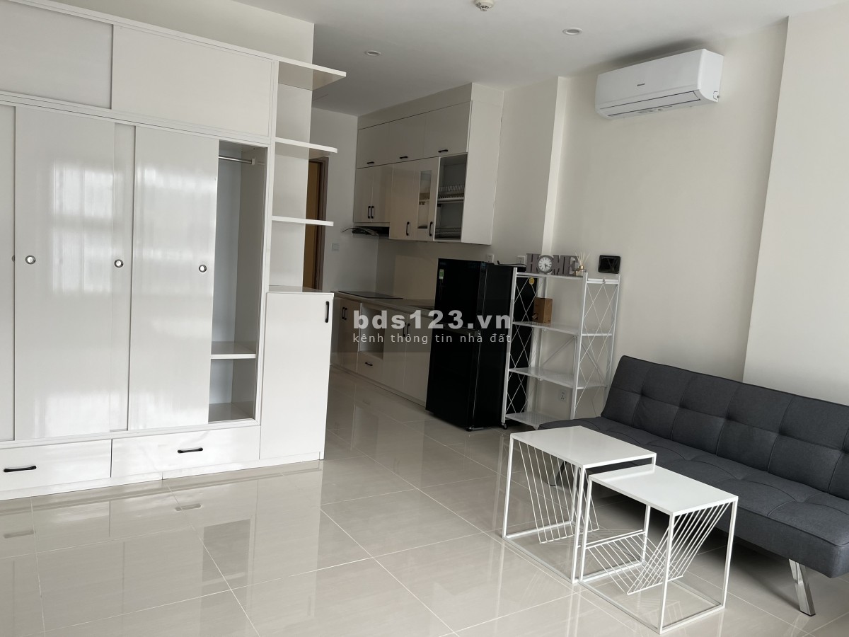 Cho thuê căn studio Tại Vinhomes Smart City giá 8.5TR Lh: 0968672484