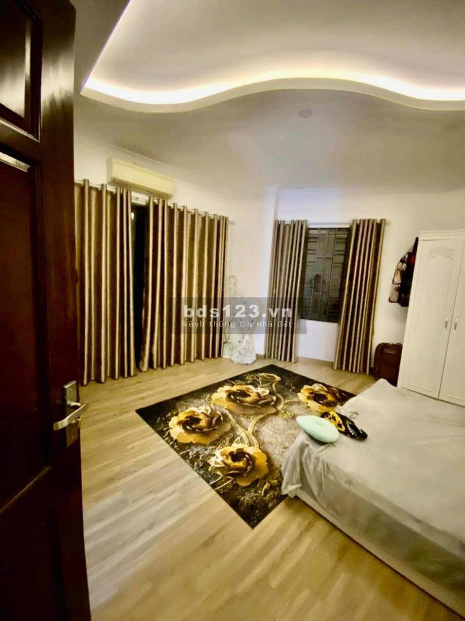 Siêu phẩm nhà căn góc Triệu Đô, DT 38m²/40m² x 5 tầng, MT 6m,…