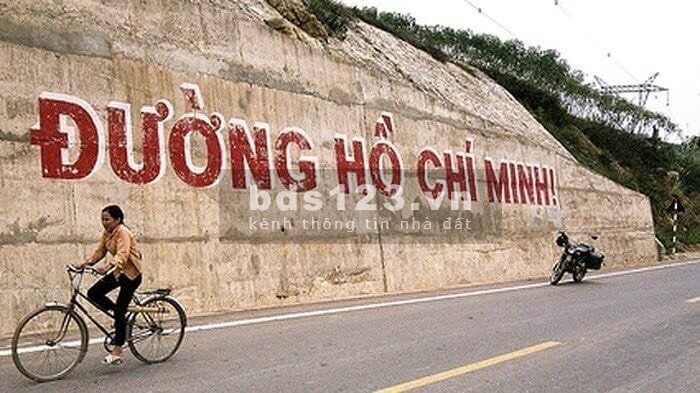 Chính chủ cần bán gấp lô đất thổ cư mặt tiền nhựa QH 32m Hiện hữu 12m Thuận Lợi