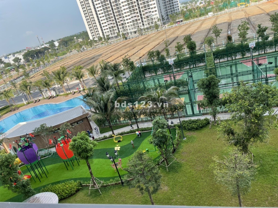 Cần bán căn góc 2PN DT 70m² tầng đẹp view Đông Nam không bị che view