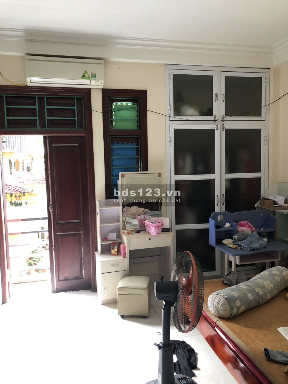 Bán nhà phường Mễ Trì, Nam Từ Liêm, Hà Nội 4 tầng 1 tum LH 0989889173