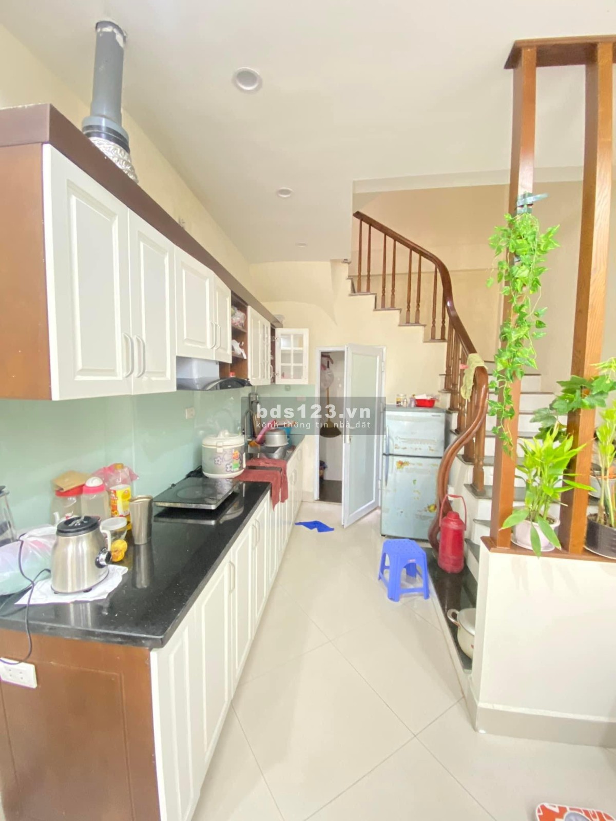 Bán nhà Bát Khối gần AEON 33m, 5 tầng, 2.85 tỷ, nhà đẹp ô tô gần
