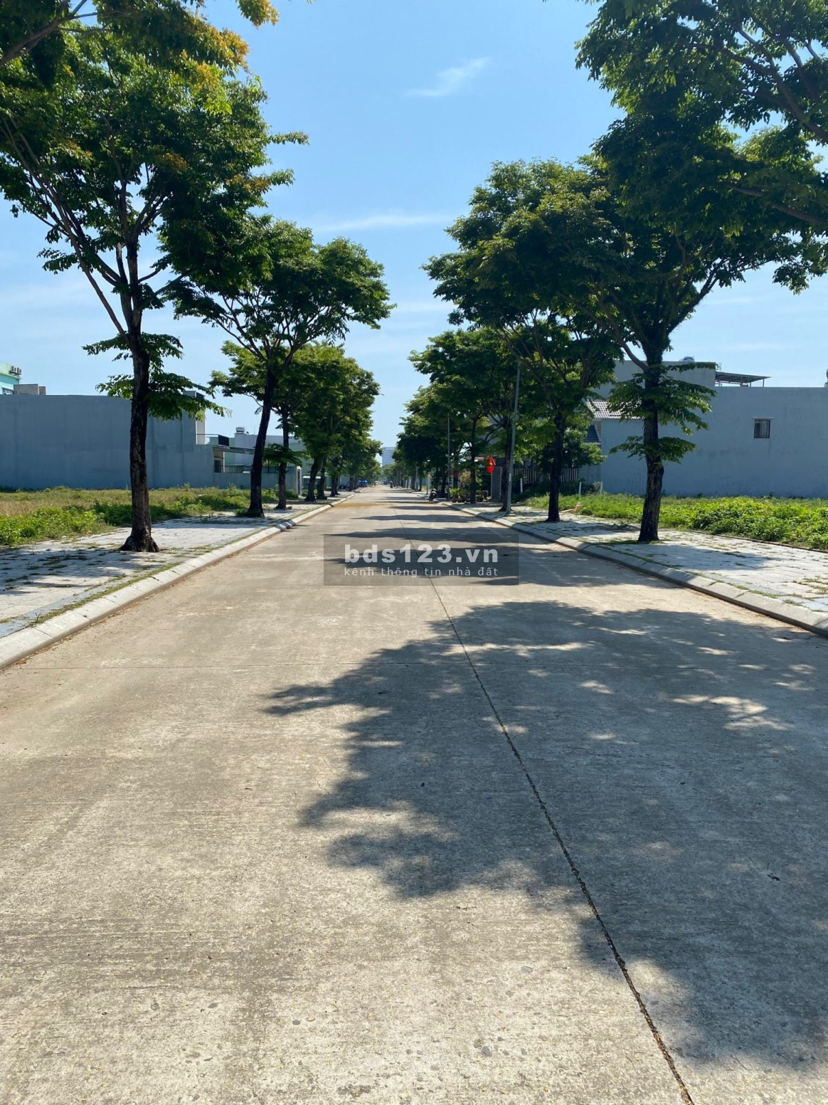 2 lô liền kề đường 7m5, Golden Hill, đường AC02 giá đầu tư