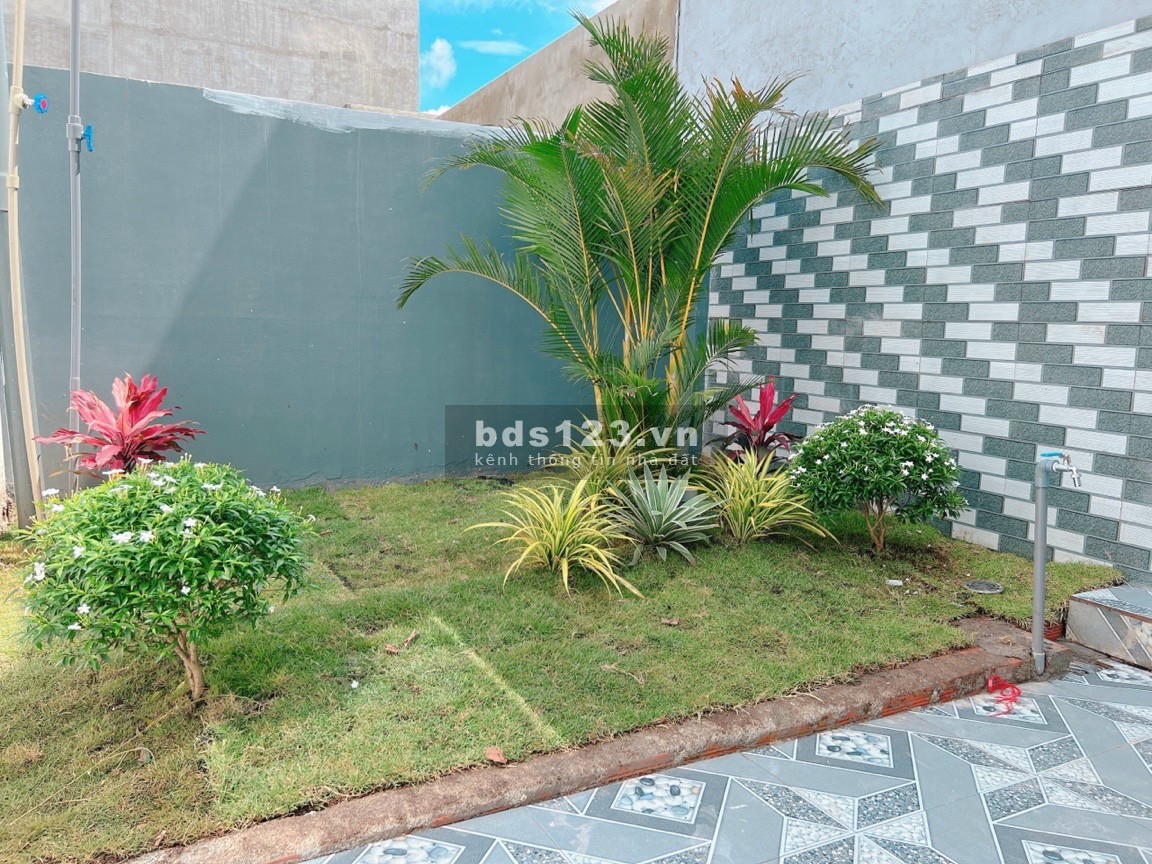 Chào bán căn nhà mới 100% full nội thất toạ lạc tại khu dân cư mới thôn 8 Xã cưbua