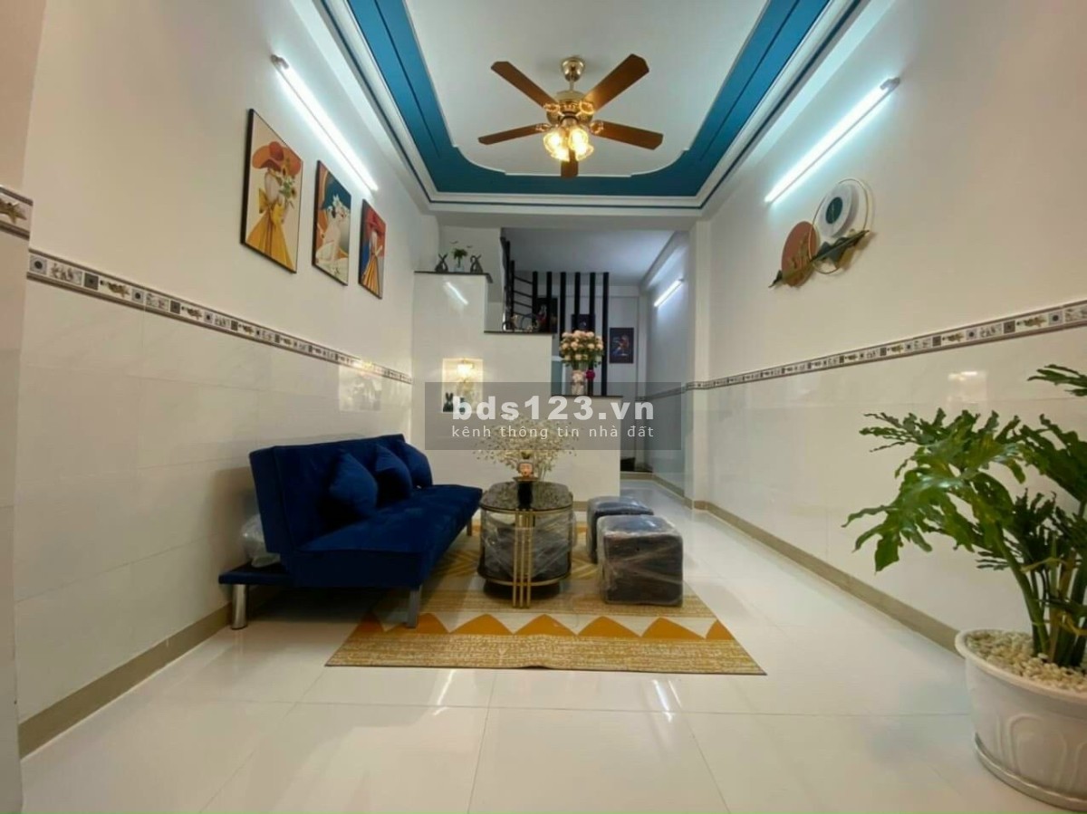 Hẻm xe hơi Lê Đức Thọ, nhà 3 tầng bê tông cốt thép dtsd 30m2, mạt tiền đường 24m, nhỉnh 3 tỷ, cực rẻ