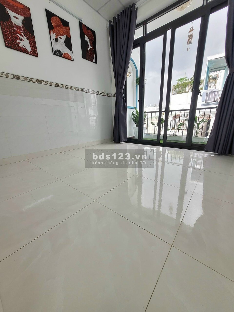 Hẻm xe hơi Lê Đức Thọ, nhà 3 tầng bê tông cốt thép dtsd 30m2, mạt tiền đường 24m, nhỉnh 3 tỷ, cực rẻ
