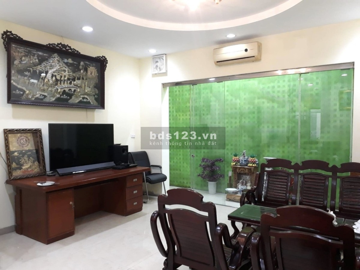 Bán nhà riêng Văn Cao, Ba Đình, DTSD 82m² x 4 tầng, MT 5m, nhỉnh 14 tỷ LH 0904 217831