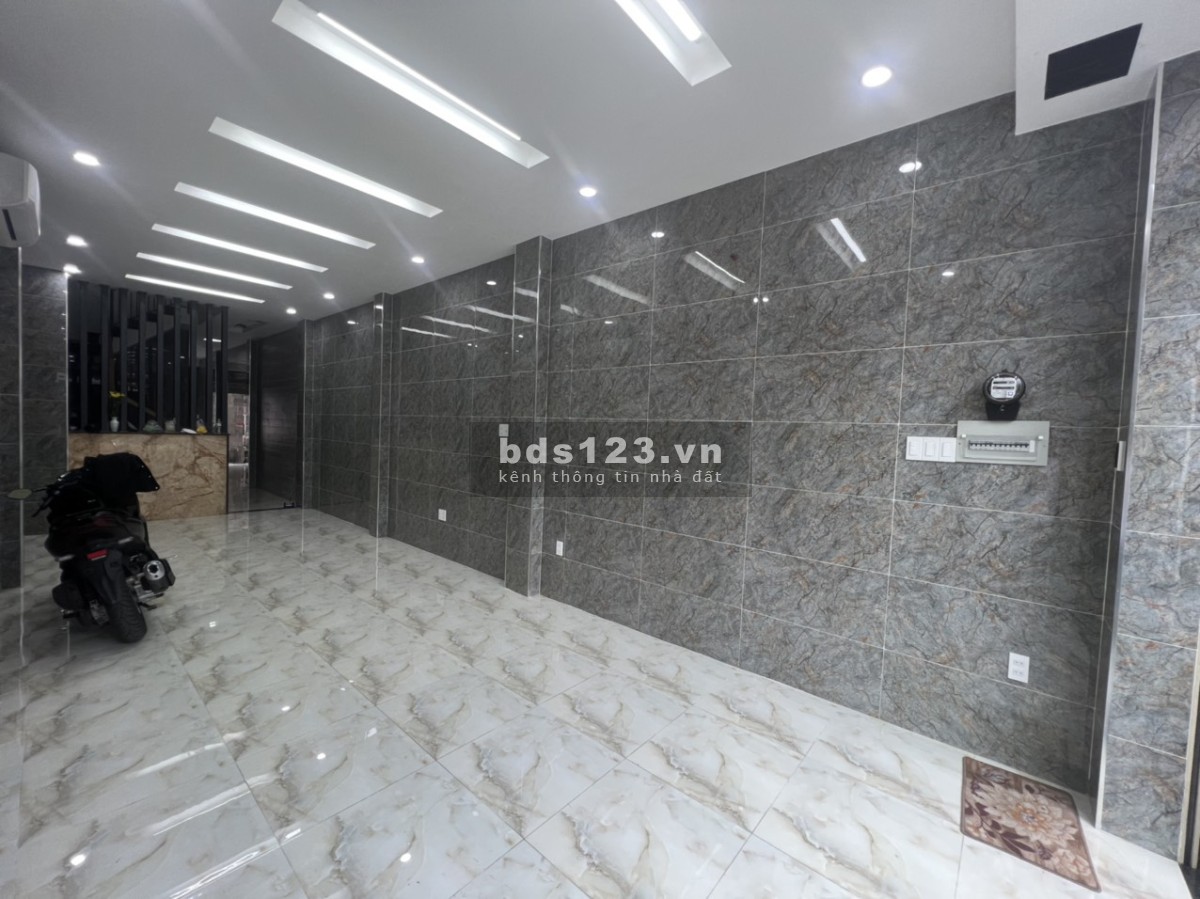 Cho thuê mặt bằng Mặt tiền 908 Lạc Long Quân P8 Tân Bình