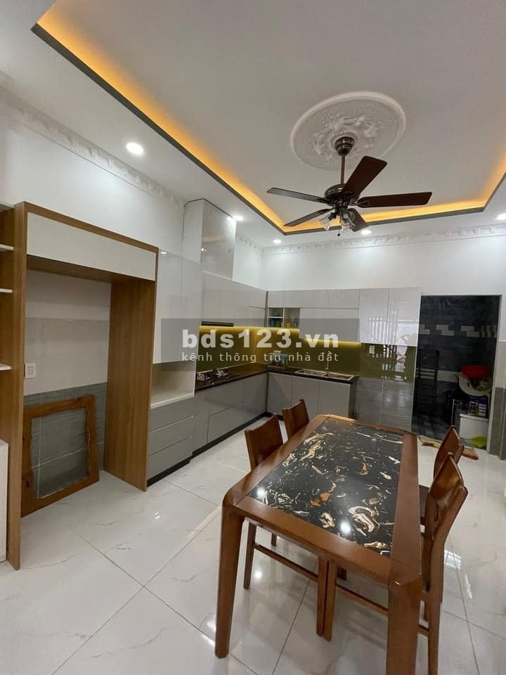 Trung Tâm Quận 7 Nguyễn Thị Thập Bình Thuận Nhà 4 tầng hẻm xe hơi 7 chổ đỗ cửa