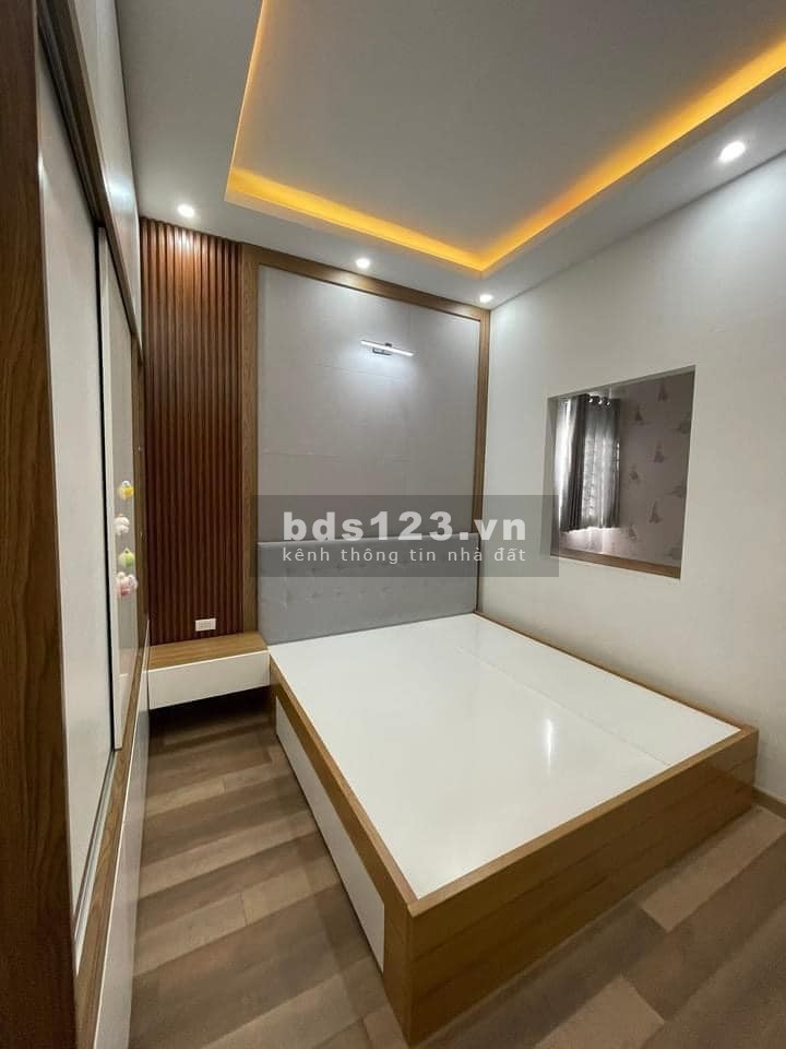 Trung Tâm Quận 7 Nguyễn Thị Thập Bình Thuận Nhà 4 tầng hẻm xe hơi 7 chổ đỗ cửa