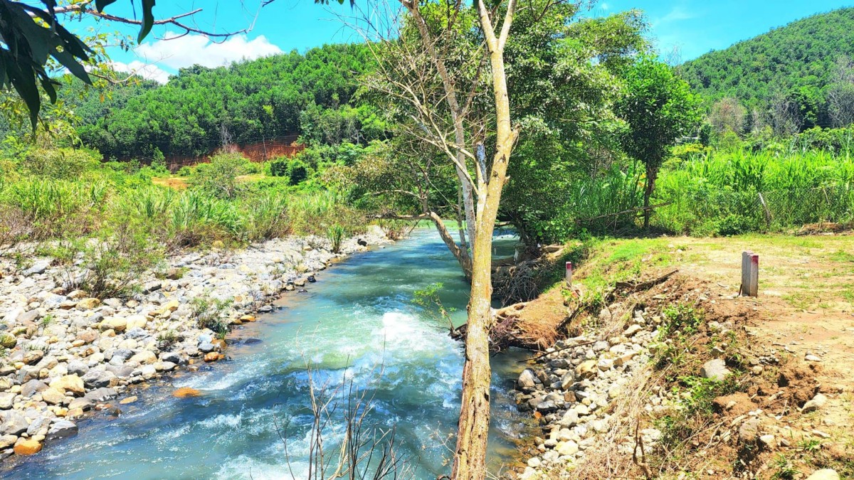 Bán lô đất view suối cực đẹp ở khánh thành khánh vĩnh khánh hòa DT 315m2