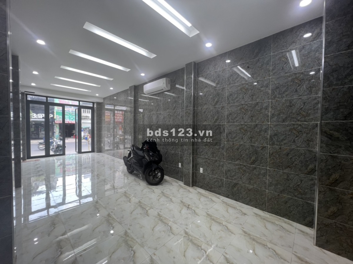 Cho thuê mặt bằng Mặt tiền 908 Lạc Long Quân P8 Tân Bình