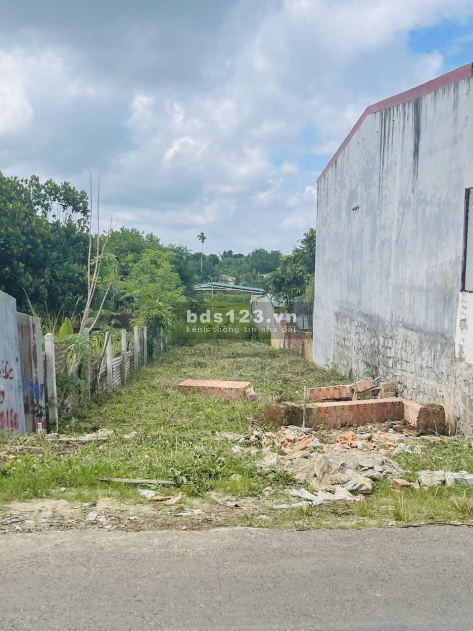 Bán gấp lô đất Mặt Tiền- Nguyễn Trường Tộ P. Ea Tam đường nhựa QH rộng 24m