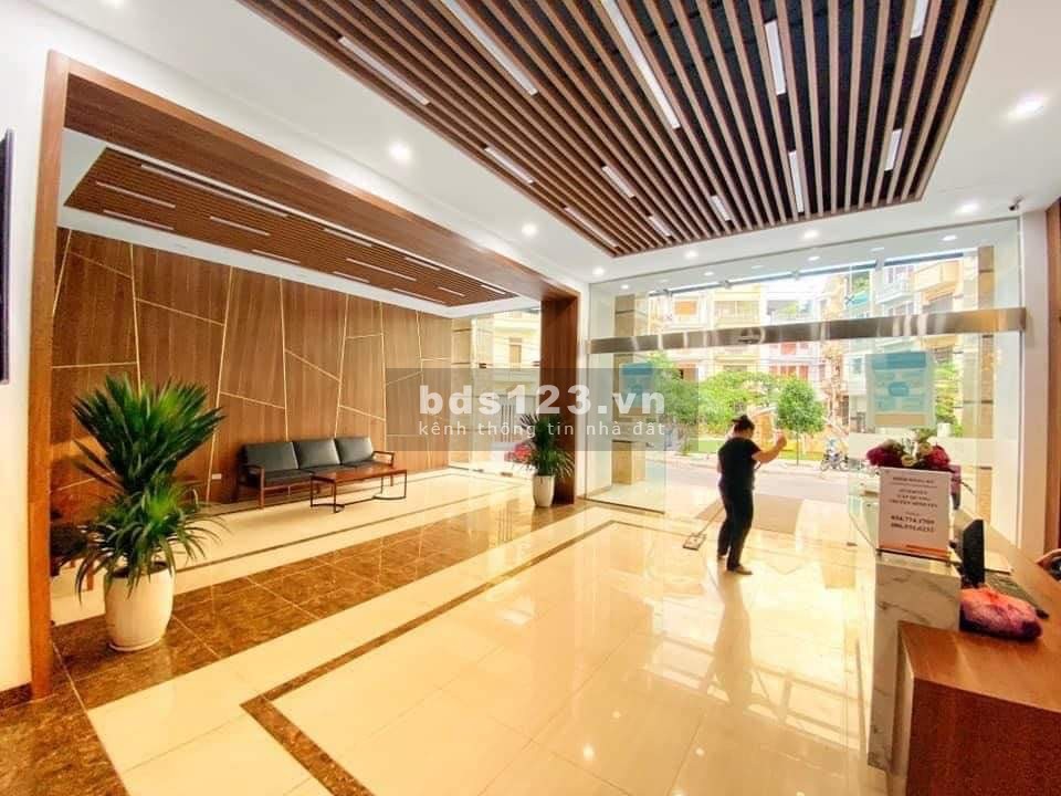 Bán căn hộ chung cư mặt phố Võ Chí Công Tây Hồ, dt 218m, 4pn, 1pk, 1 bếp giá 7.1 tỷ, lh 0904 217831