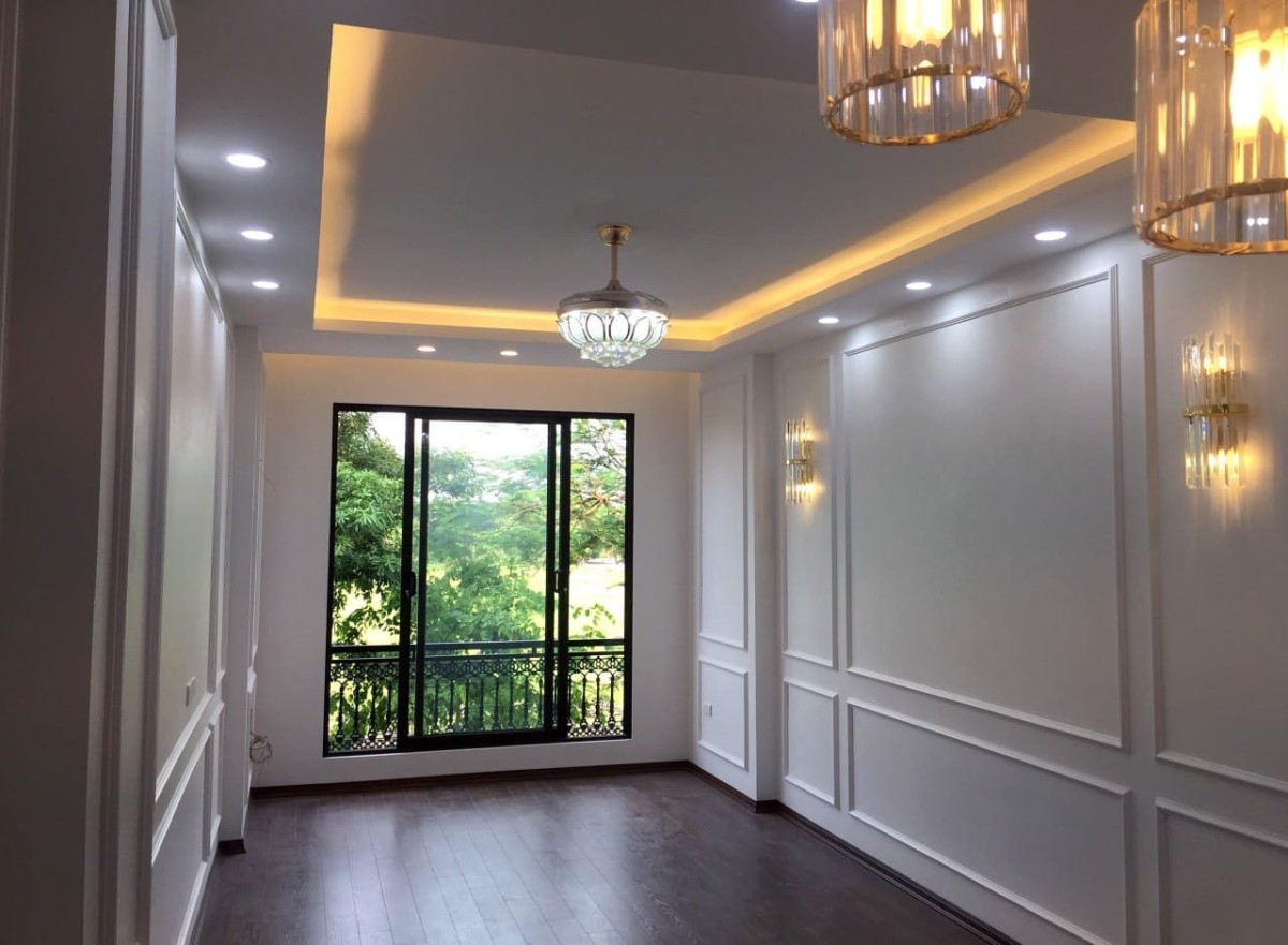 Bán gấp để chuyển nhà, P.Việt Hưng, diện tích sử dụng 42m2, giá 4 tỷ