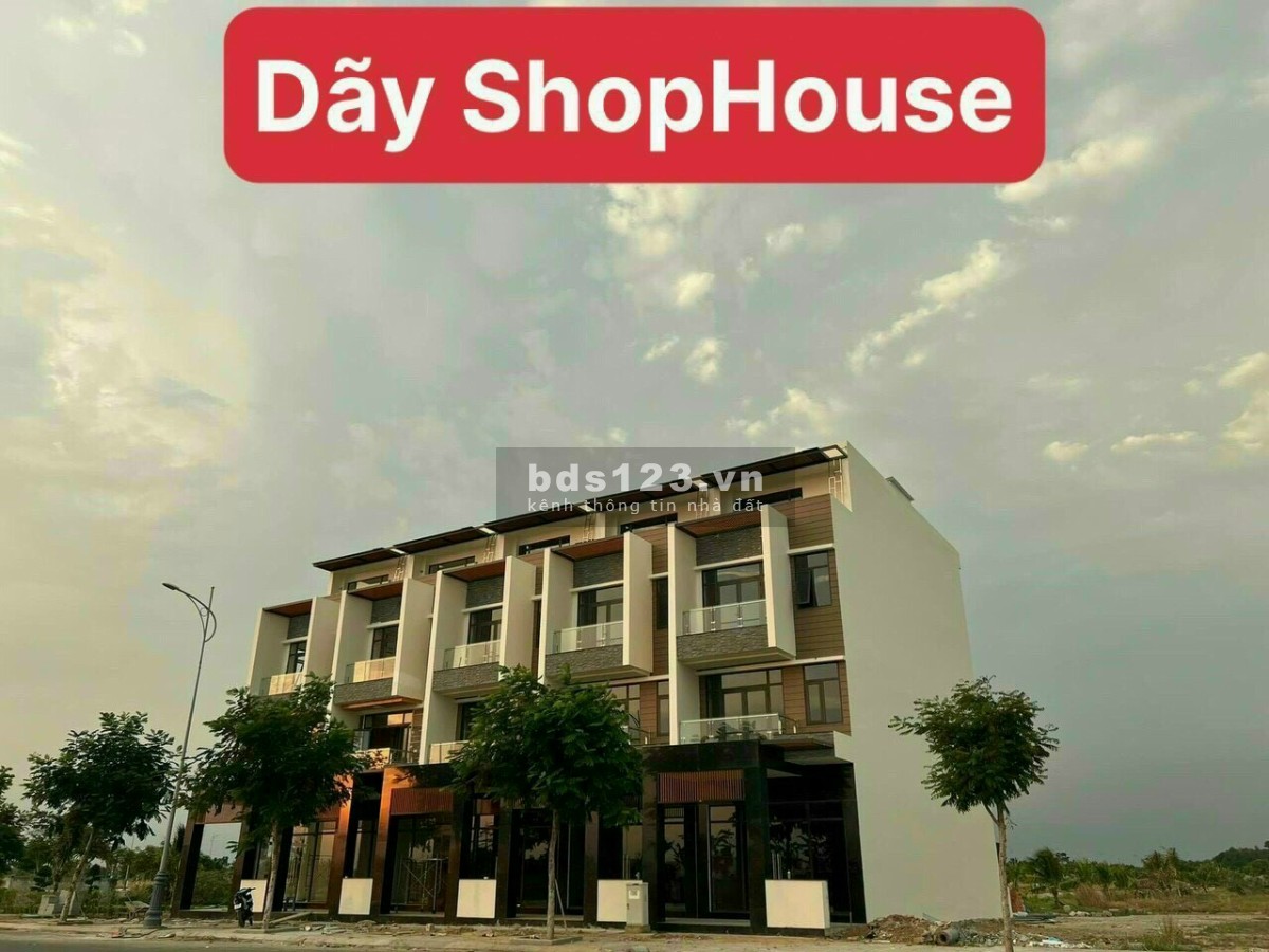 Chính chủ cần bán lô Biệt thự Khang Thịnh bến du thuyền lô góc, giá 7 tỷ. Lh em Yến 0906925656