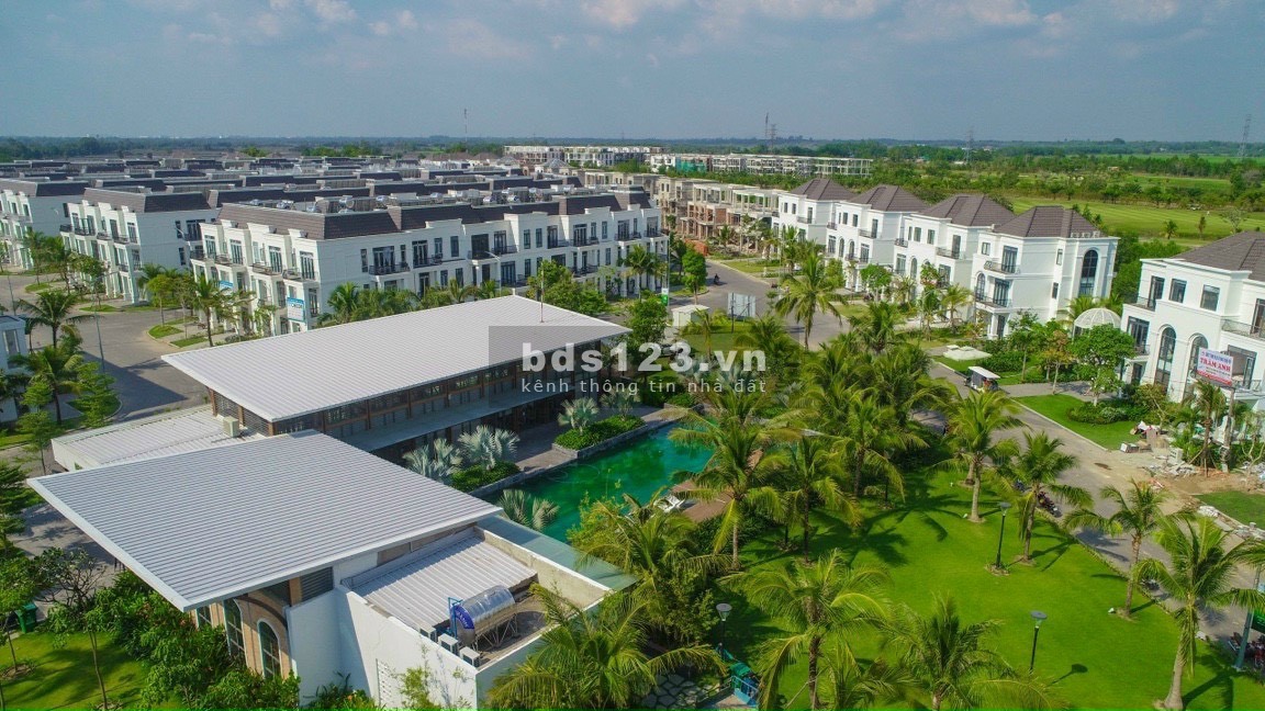 Biệt thự nghỉ dưỡng cao cấp West Lakes Golf & Villas Tân Mỹ, Đức Hòa giá 3 tỷ 650 triệu
