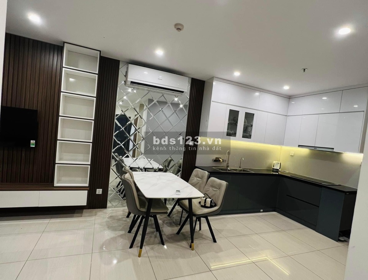 Cần tiền trả nợ bán căn 2PN 2VS view sông giá 1.85 tỷ tại Vinhomes Ocean Park
