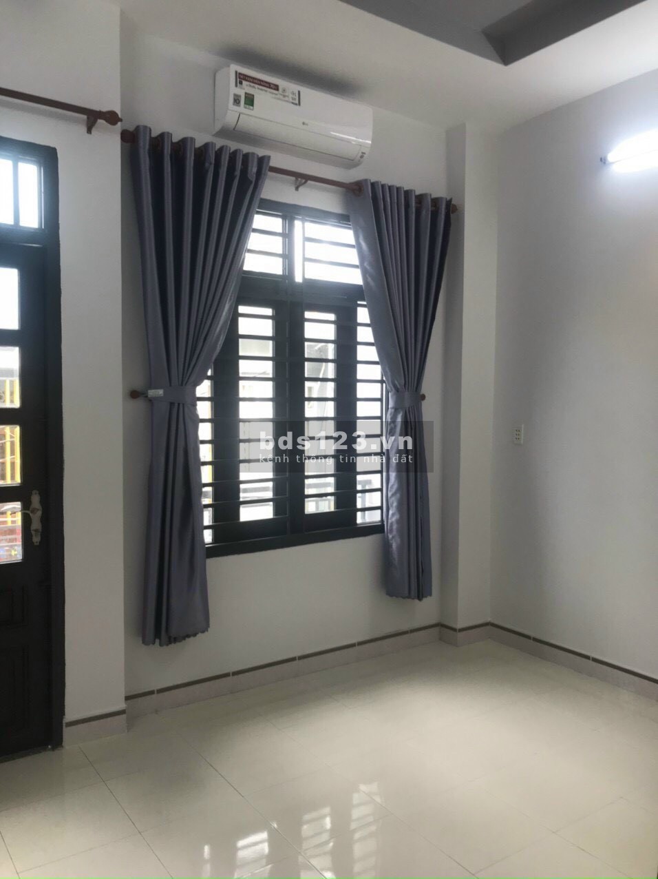 Bán nhà hẻm xe hơi Bình Tân - Lê Đình Cẩn diện tích (4X12) nhỉnh 4tỷ