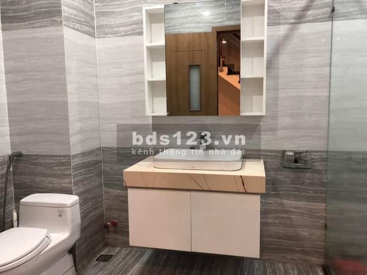 Cho thuê nhà phố hoàn thiện full nội thất tại Khu đô thị Lakeview City Quận 2