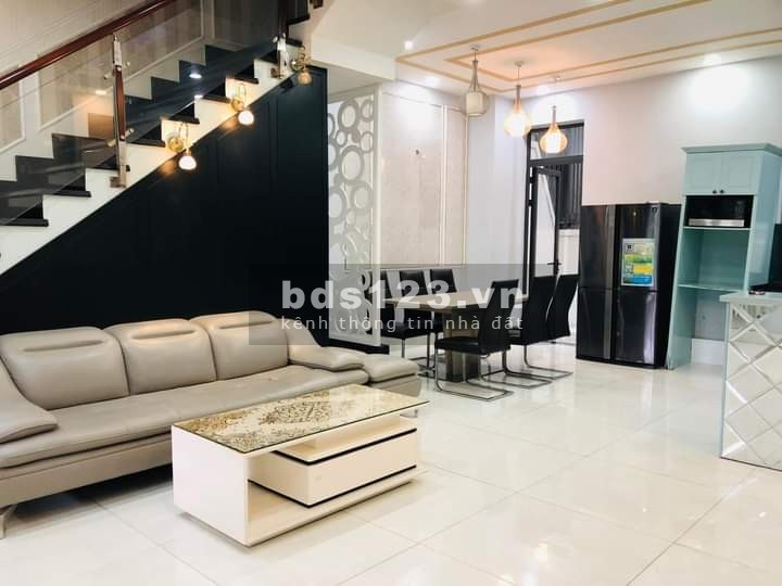 Cho thuê nhà phố hoàn thiện full nội thất tại Khu đô thị Lakeview City Quận 2