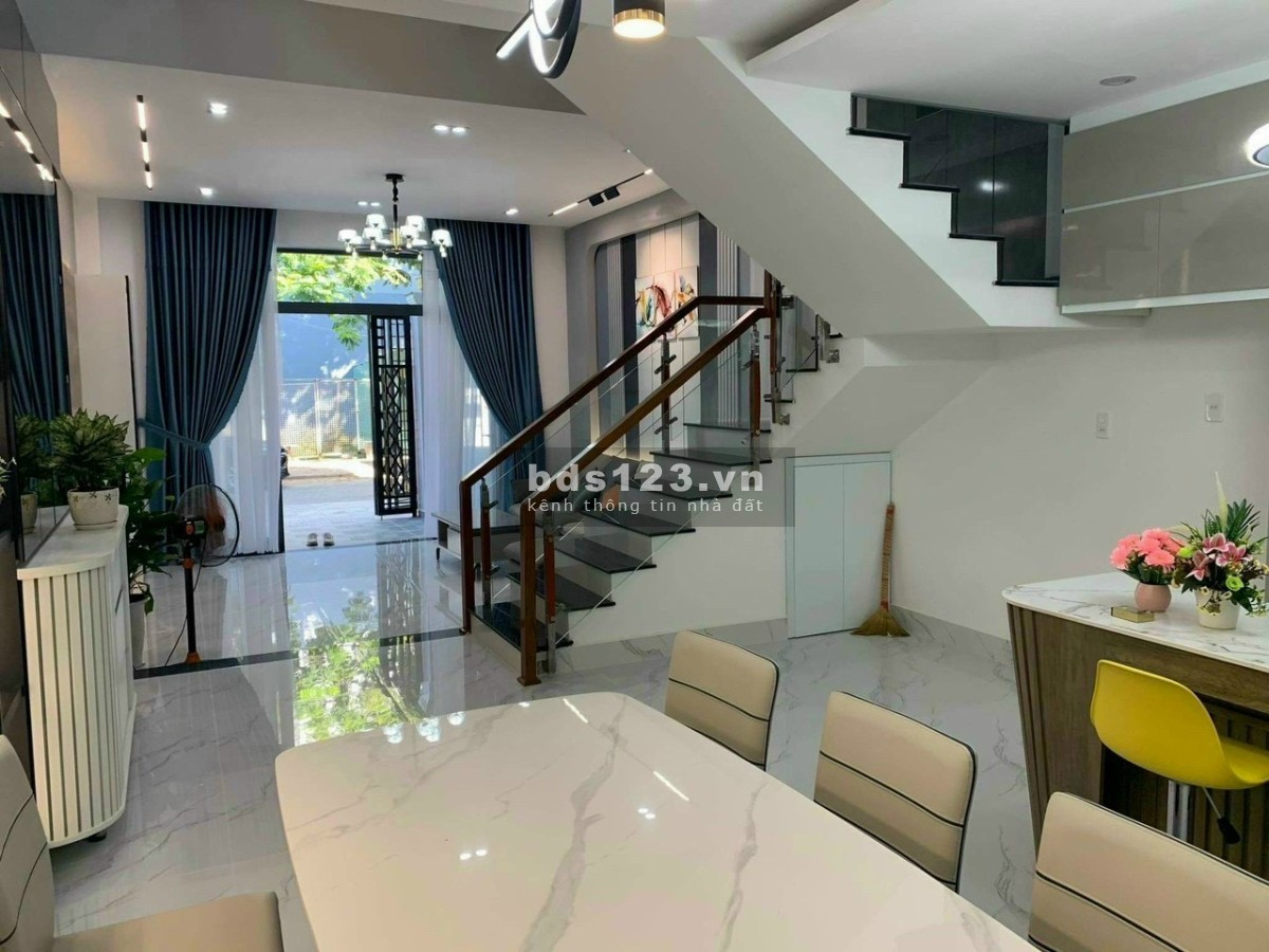 Nhà hiếm Phú Xuân, Hoà Minh, Liên Chiểu gần biển có đầy đủ nội thất, giá siêu rẻ