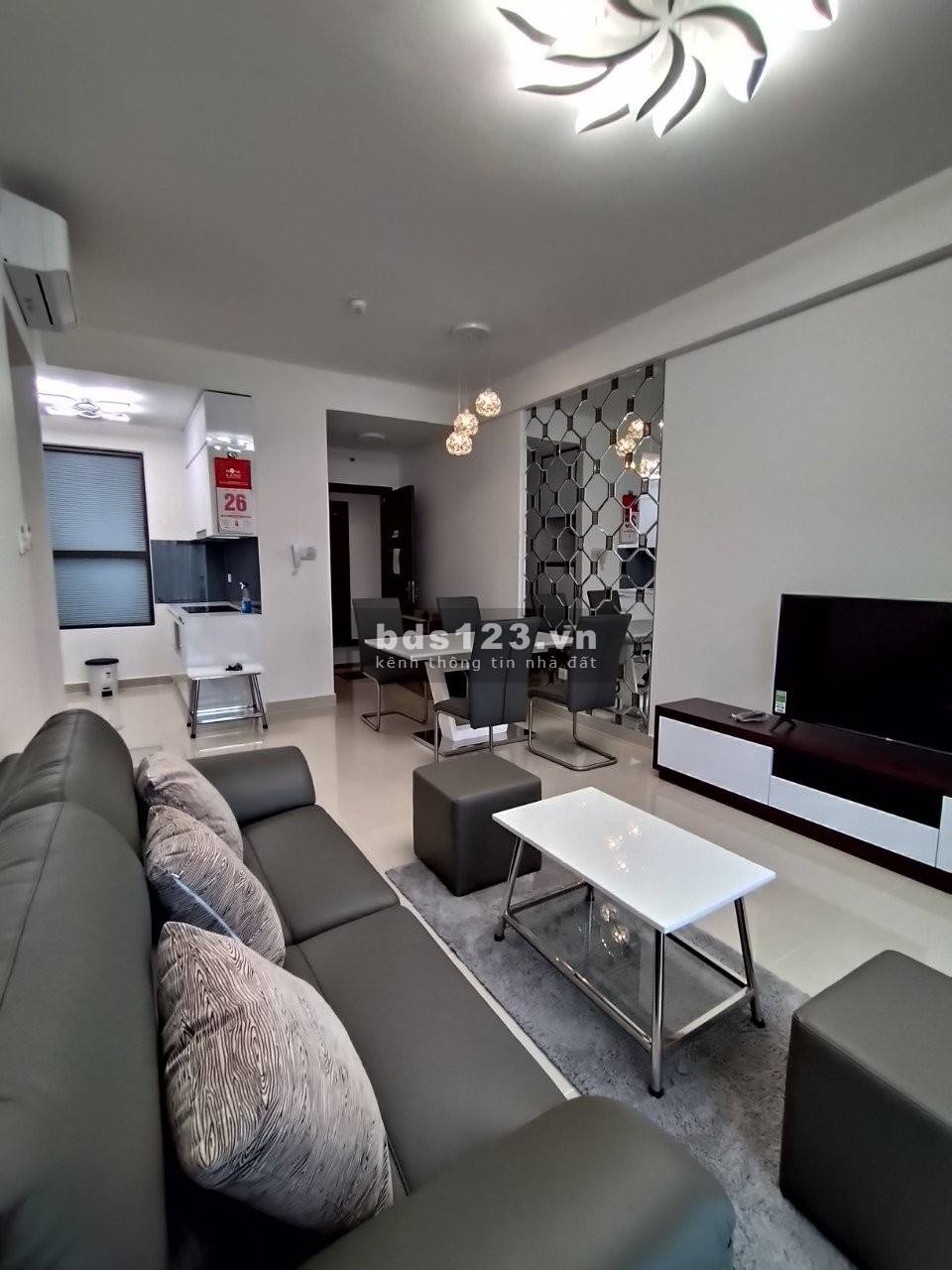 Cho Thuê Căn Hộ Lớn Giá Tốt – The Sun Avenue 3PN 90m2 Giá Chỉ 19tr