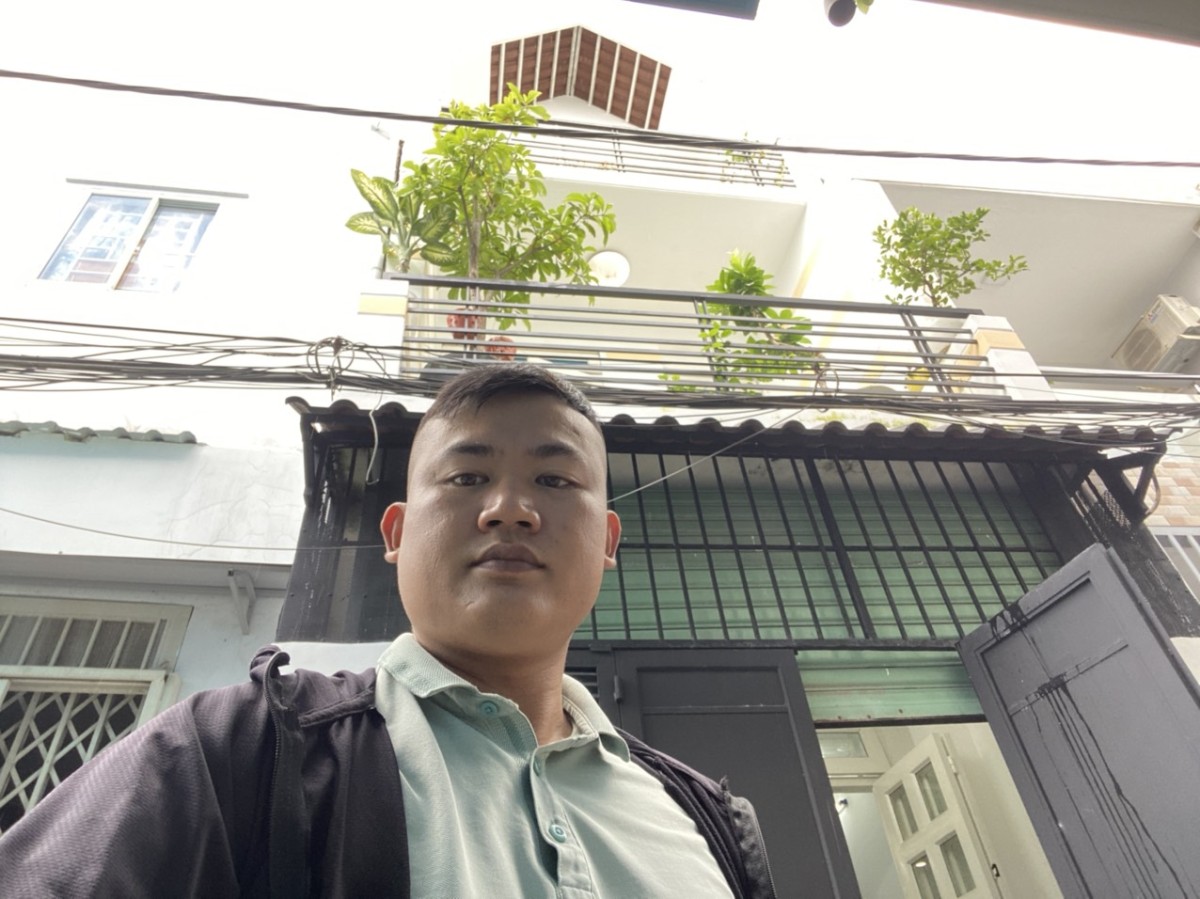 Bùi Quang Là Gò vấp, xe hơi đỗ cổng, 2 tầng, ngang 6m, thông thương sầm uất