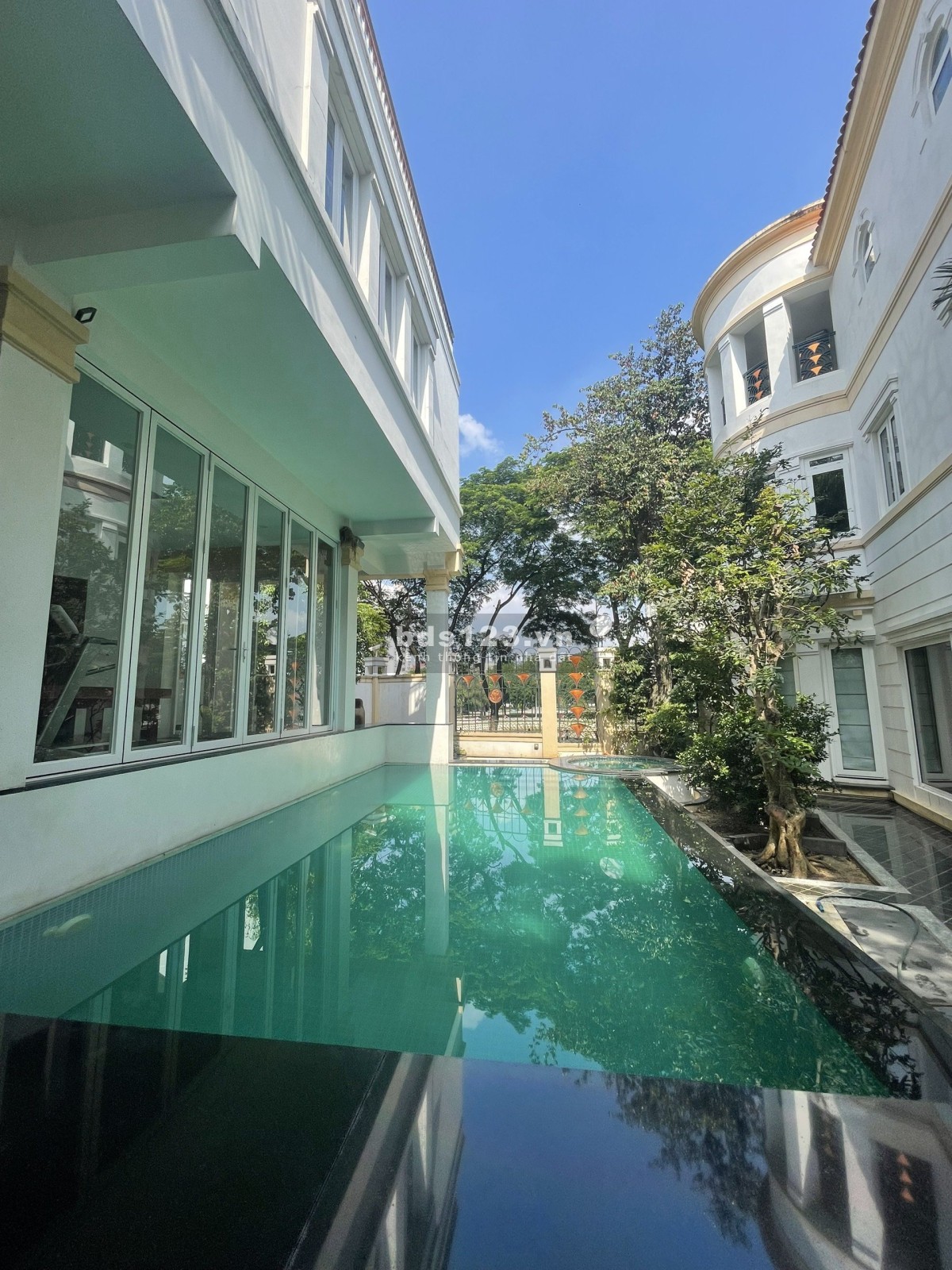 Biệt thự 2 Lầu, HỒ BƠI, Đ. 31B, An Phú, Q2 - DT 11x24m, 316m2 57 tỷ TL LH Quân 0911.989.098