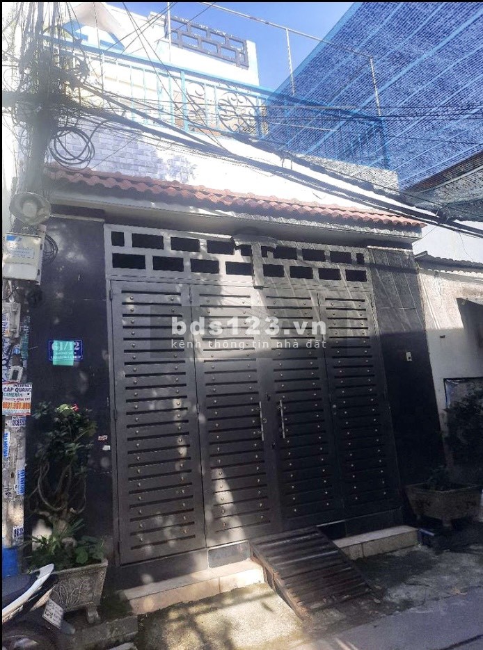 Bán nhà hẻm xe hơi chính chủ tại đường số 8, quận Bình Tân