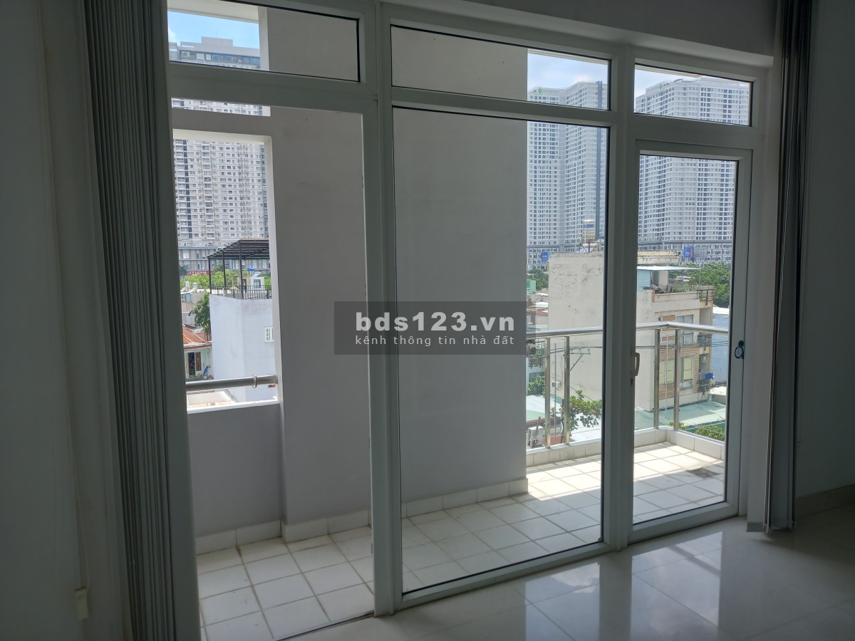 Cho thuê văn phòng 55 m2 tại Quận 7. Không có phí quản lý và miễn phí giữ xe.