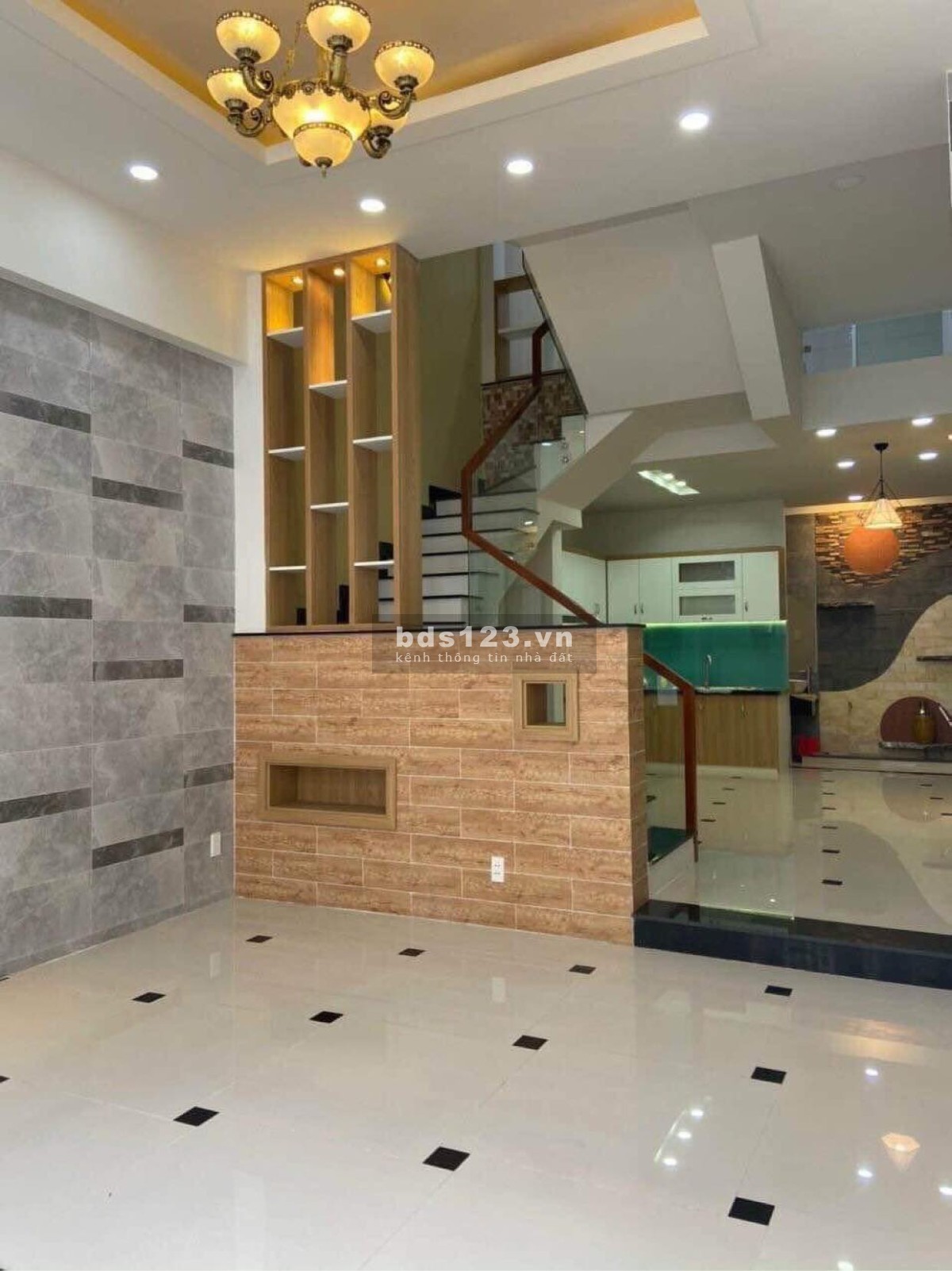 Bán nhà HXH Tân Phú ngủ nhà DT 57m² x Tầng 4 với PN lớn nhỉnh giá 8 tỷ đồng